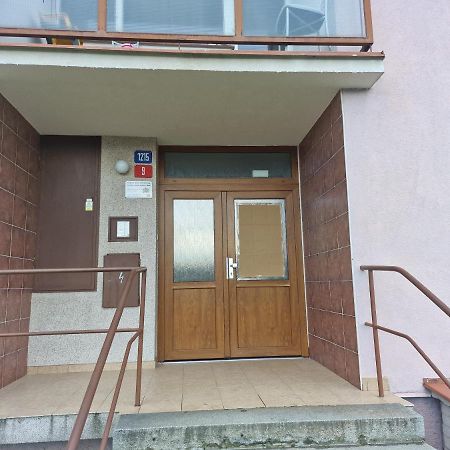 Appartement Prikopni à Egra  Extérieur photo